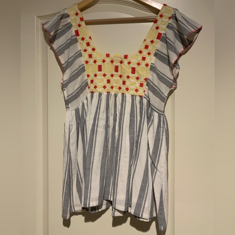Size 2 Boho top.Anthropologie brand  Lined. White/gray strips with multi colored